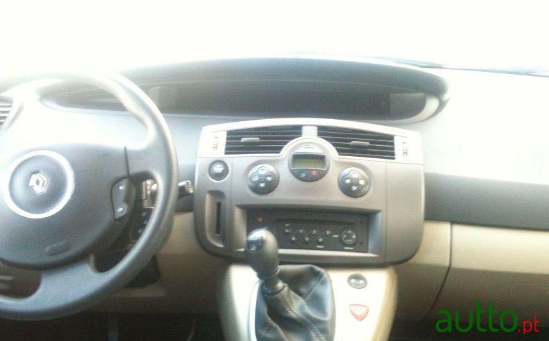 2007' Renault Scenic photo #3