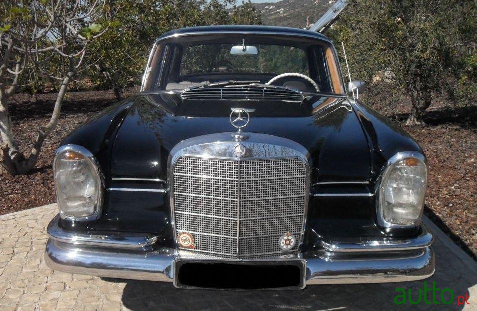 1965' Mercedes-Benz 220 photo #2