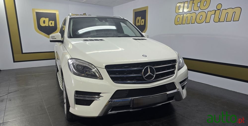 2014' Mercedes-Benz Classe M Bluetec photo #3