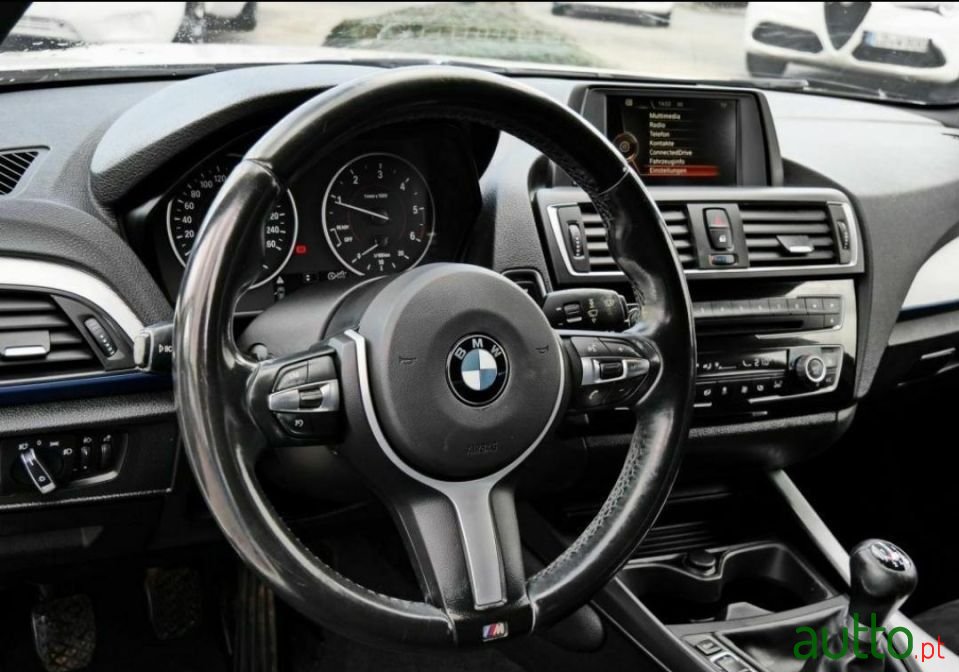 2016' BMW 118 photo #5