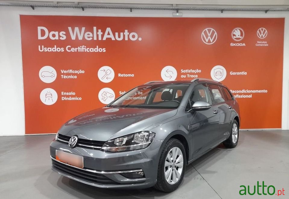 2019' Volkswagen Golf Variant photo #1