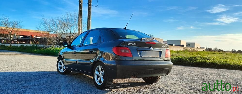 2002' Citroen Xsara 1.6I 16V Exclusive photo #2