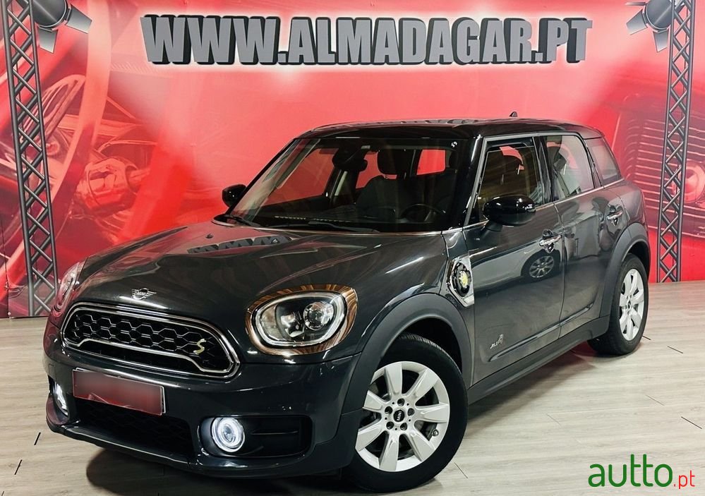 2019' MINI Countryman Cooper Se All4 Auto photo #1