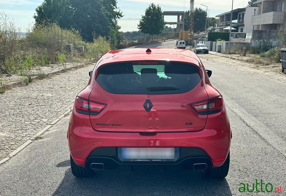2013' Renault Clio Sport photo #5