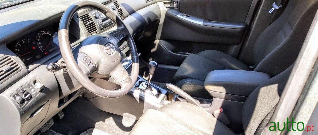 2005' Toyota Corolla photo #3