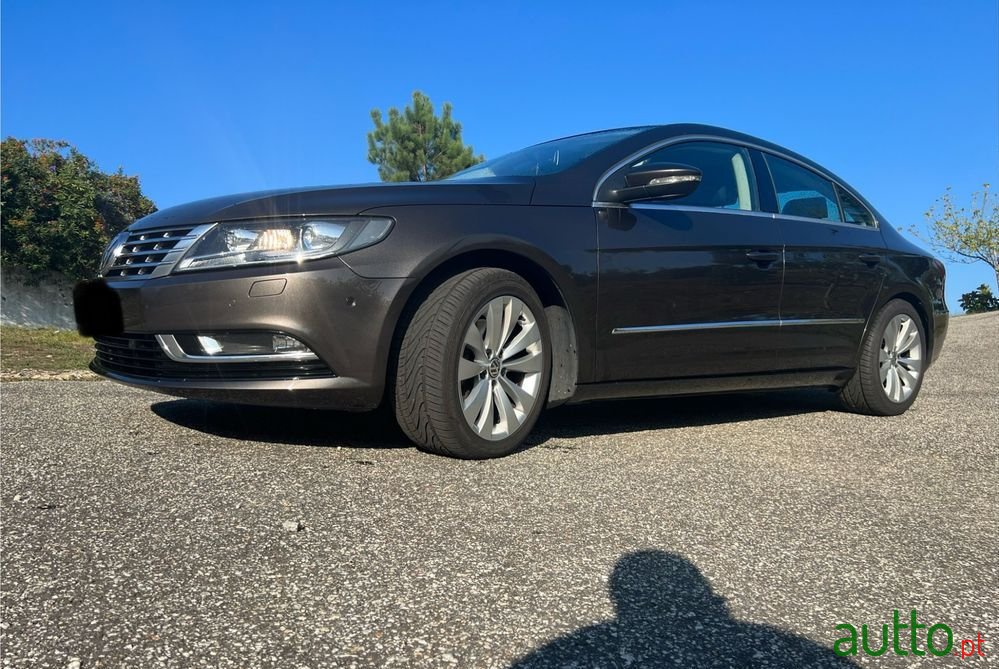 2013' Volkswagen photo #2