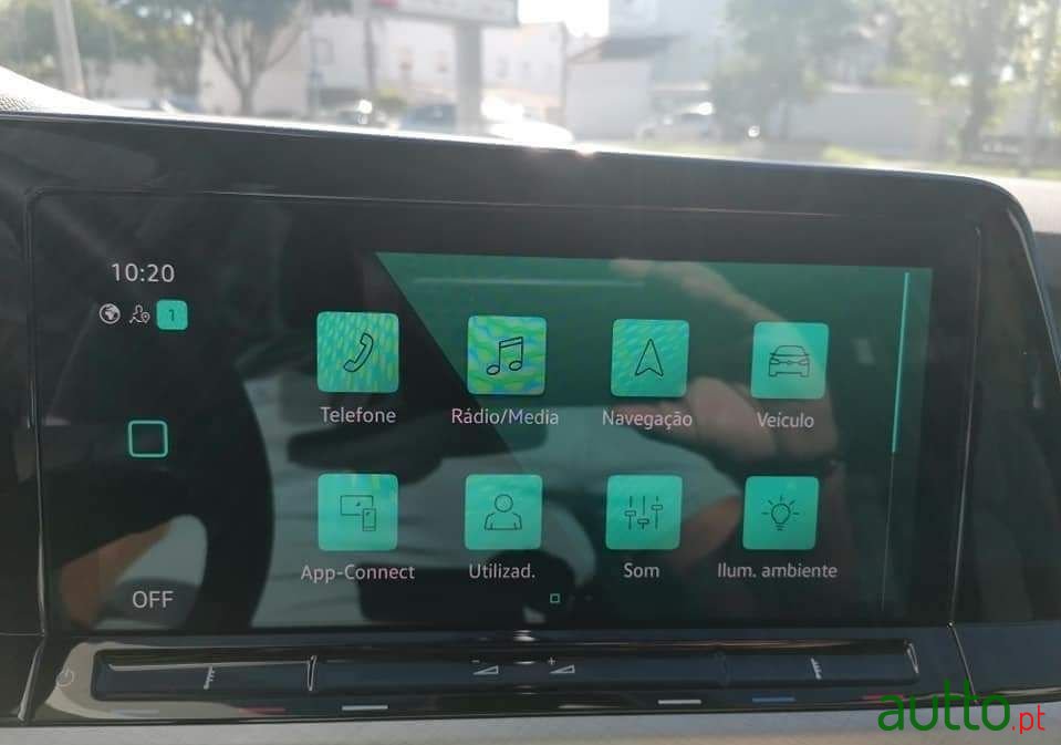 2022' Volkswagen Golf photo #5