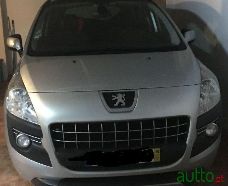 2009' Peugeot 3008 1.6 Hdi Premium photo #1