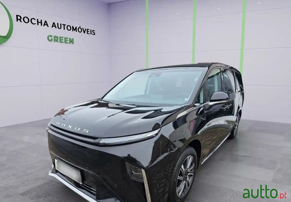 2023' Maxus MIFA 9 Luxury photo #1