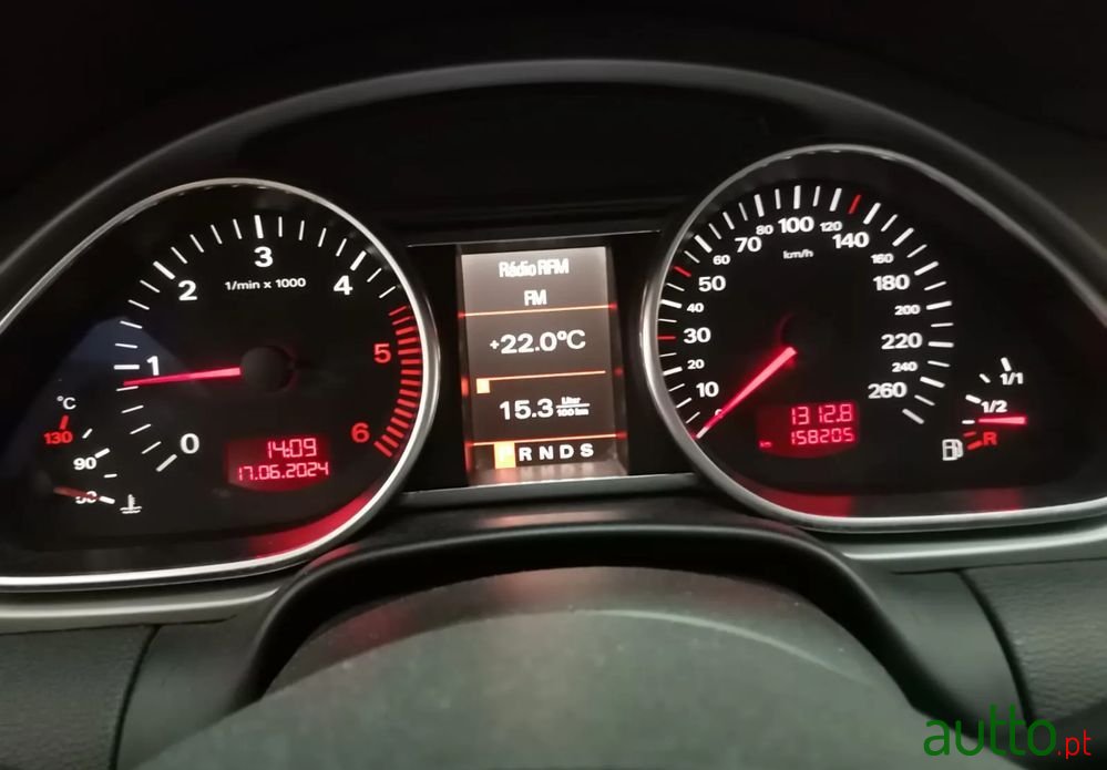 2007' Audi Q7 photo #5