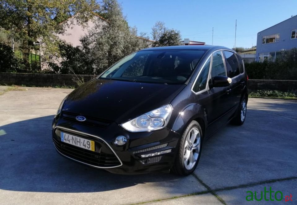 2012' Ford S-Max photo #2