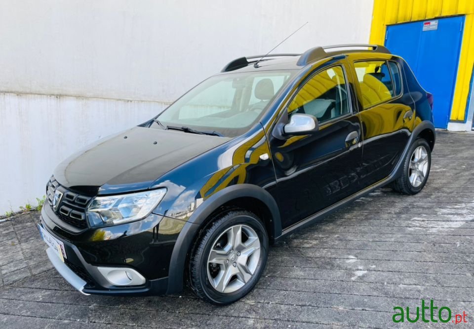 2018' Dacia Sandero Stepway photo #1