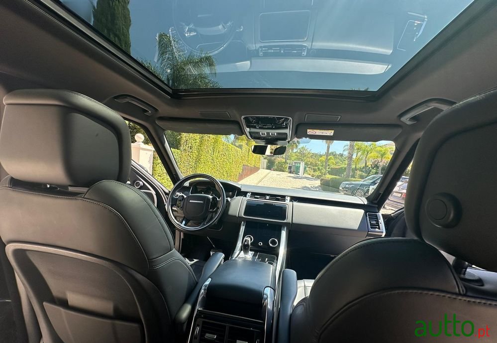 2022' Land Rover Range Rover Sport photo #3