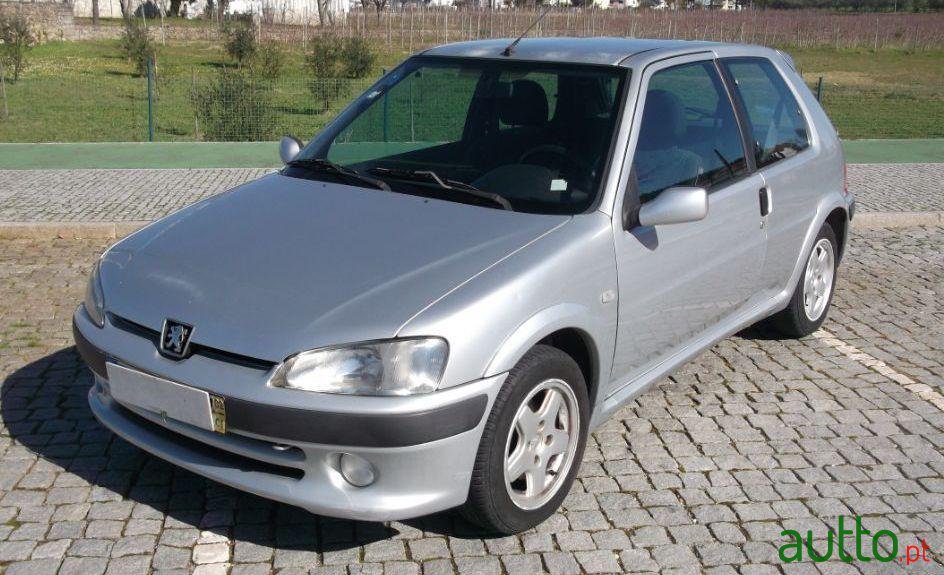 2002' Peugeot 106 106 Quiksilver photo #2