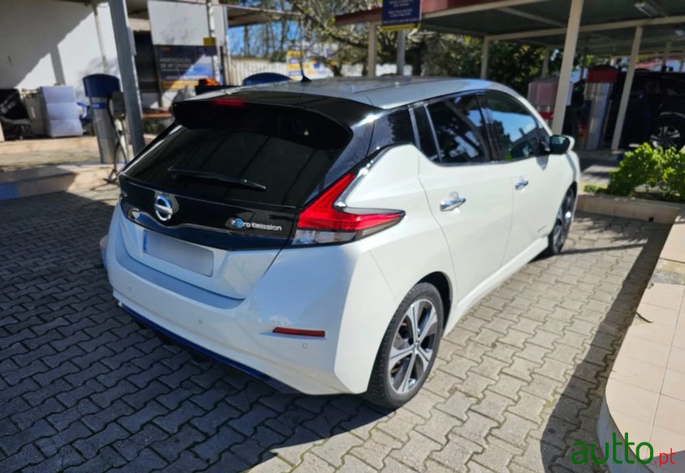 2018' Nissan Leaf 40 Kwh N-Connecta photo #4