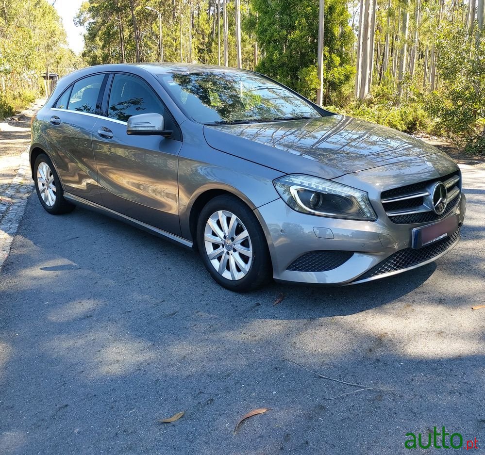 2014' Mercedes-Benz A 180 photo #4