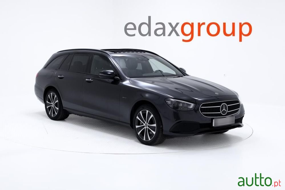 2021' Mercedes-Benz Classe E photo #1