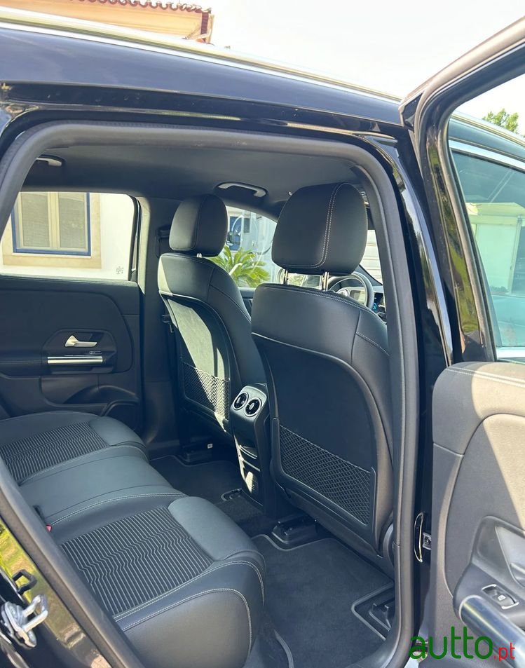 2022' Mercedes-Benz EQA photo #5