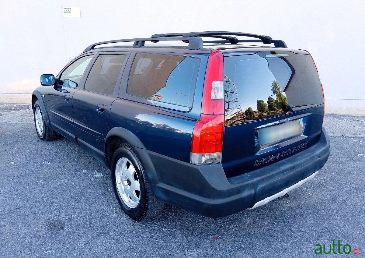 2003' Volvo photo #2