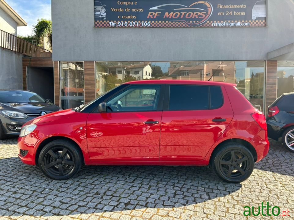 2010' Skoda Fabia photo #6