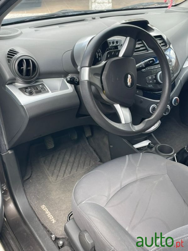 2010' Chevrolet Spark photo #3