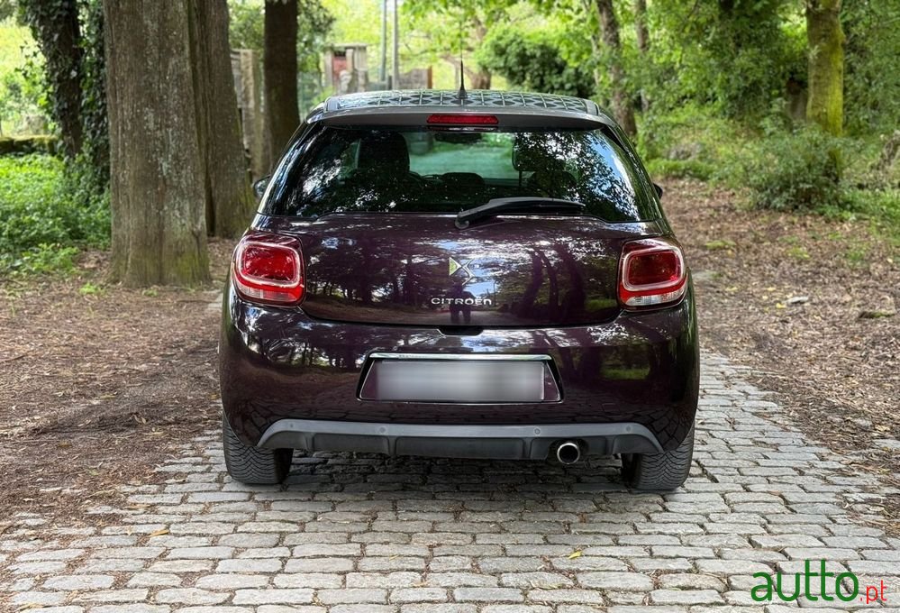 2014' Citroen DS3 1.2 Vti Chic Etg photo #6