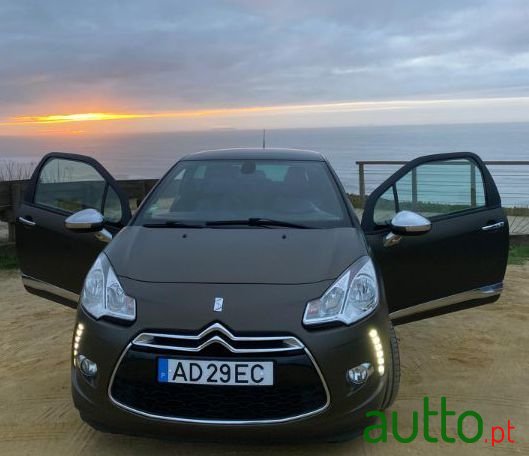 2012' Citroen DS3 photo #2