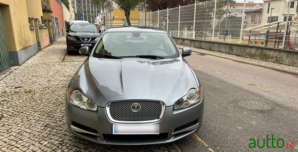2008' Jaguar XF photo #6
