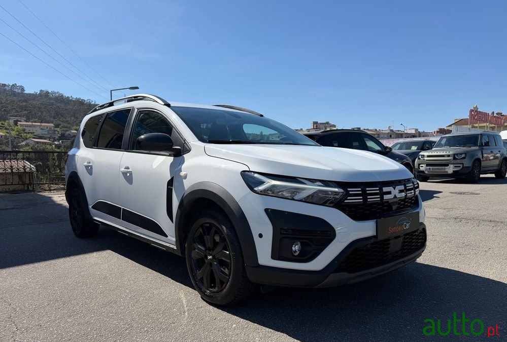 2023' Dacia Jogger 1.0 Tce Extreme 7L photo #6