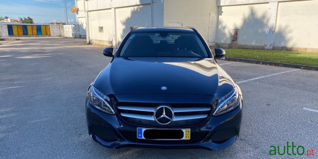 2015' Mercedes-Benz C-200 photo #2