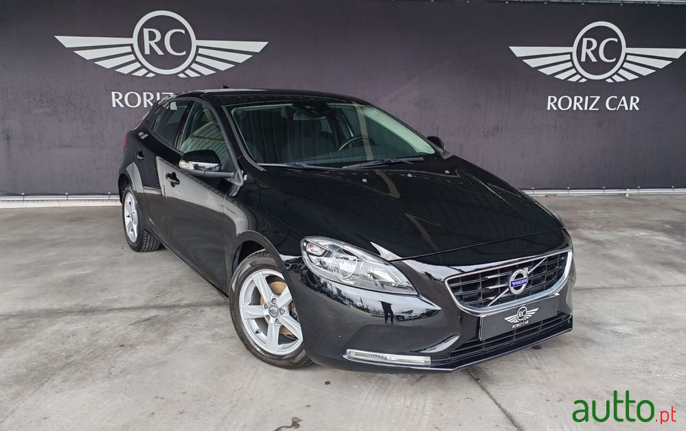 2014' Volvo V40 photo #2