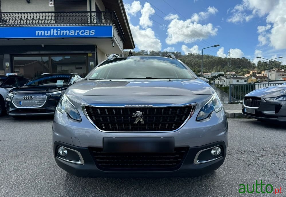 2019' Peugeot 2008 photo #2