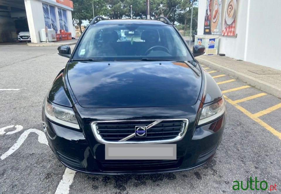 2009' Volvo V50 photo #5