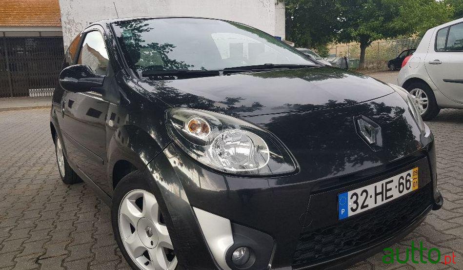 2009' Renault Twingo Dynamique S photo #2