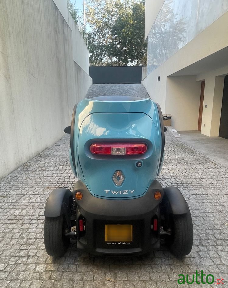 2017' Renault Twizy 80 Intens Blue photo #5