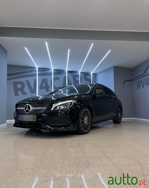 2017' Mercedes-Benz Classe Cla photo #2