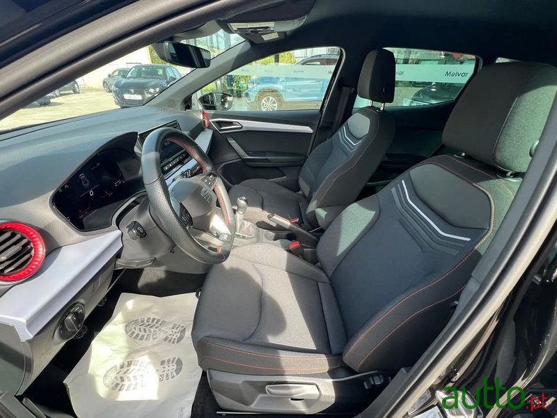 2024' SEAT Ibiza 1.0 Tsi Fr photo #6