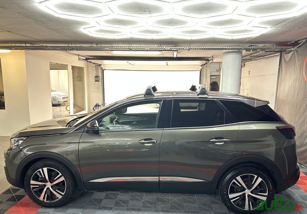 2019' Peugeot 3008 photo #5