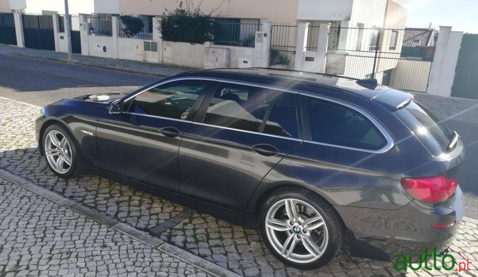 2011' BMW 520 F11 photo #1