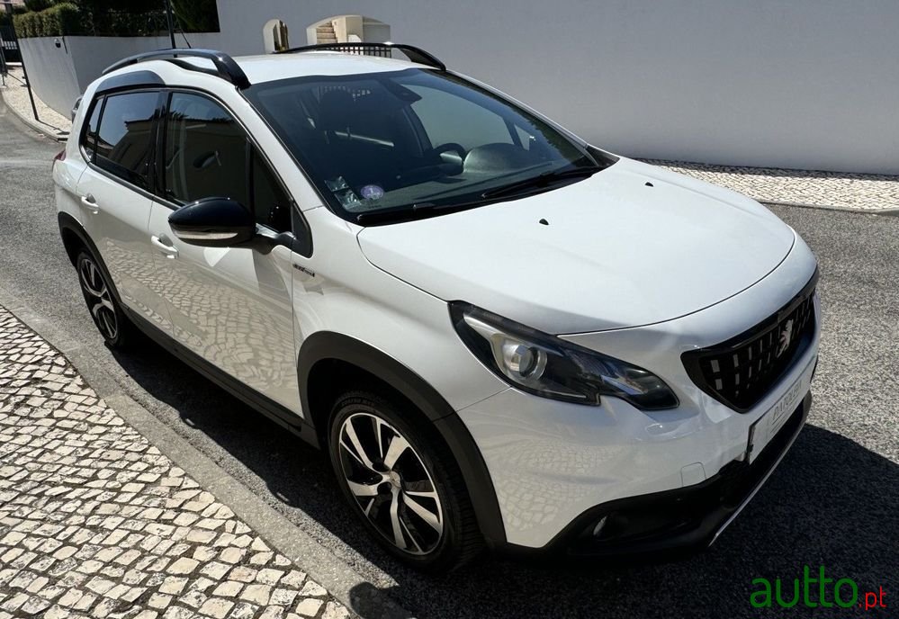 2017' Peugeot 2008 photo #1