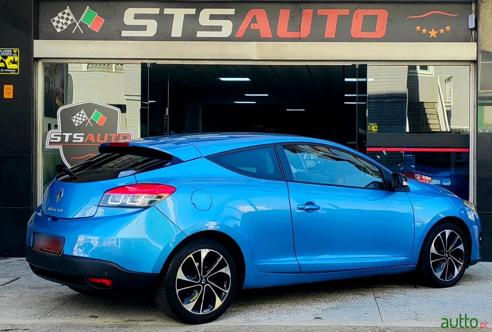 2016' Renault Megane Coupe photo #3