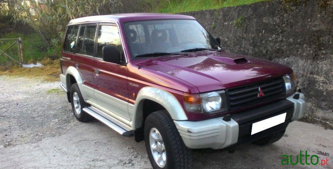 2000' Mitsubishi Pajero photo #1