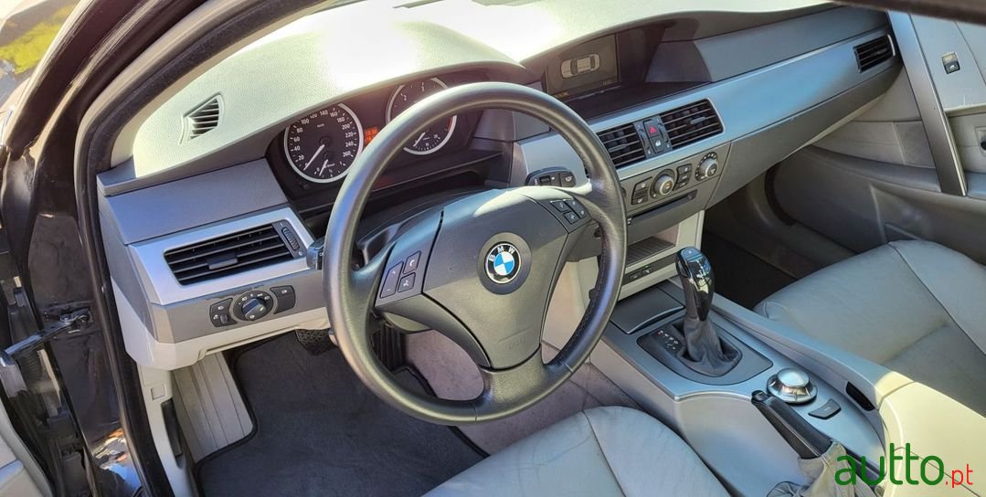 2004' BMW 525 photo #6