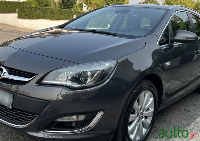 2016' Opel Astra Sports Tourer photo #2