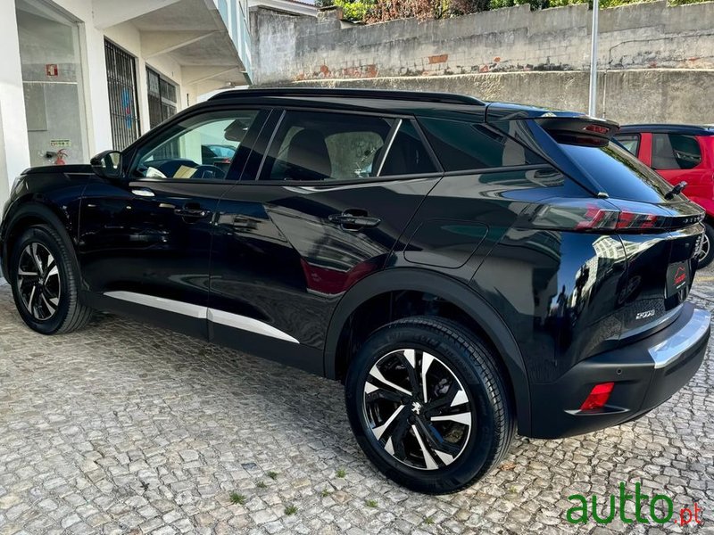 2020' Peugeot 2008 1.5 Bluehdi Allure photo #6