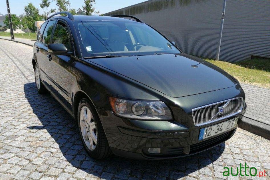 2005' Volvo V50 photo #3