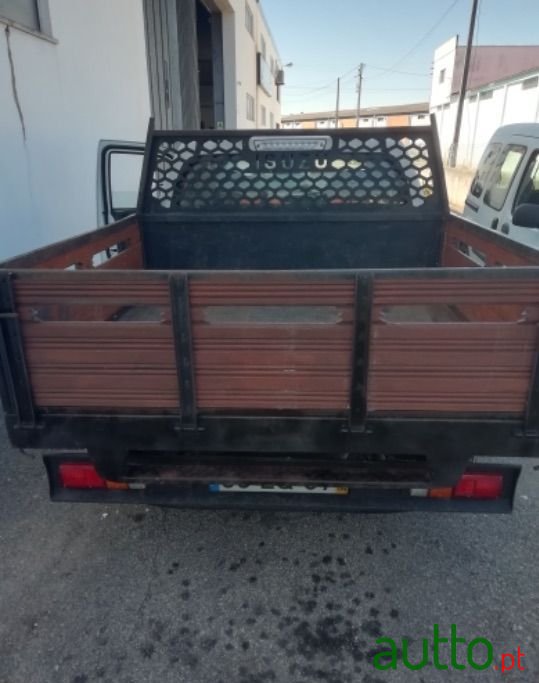 2011' Isuzu D-Max photo #6