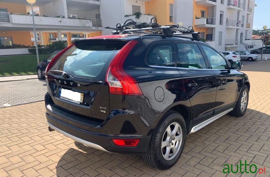 2010' Volvo Xc-60 photo #2