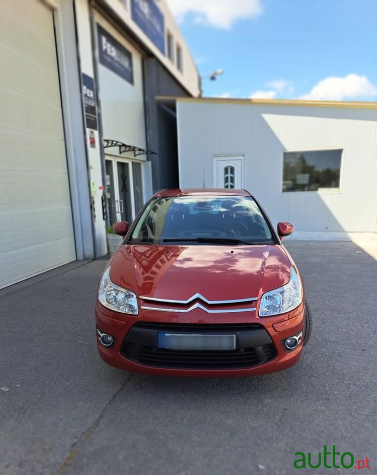 2010' Citroen C4 1.6 Thp Vts photo #1