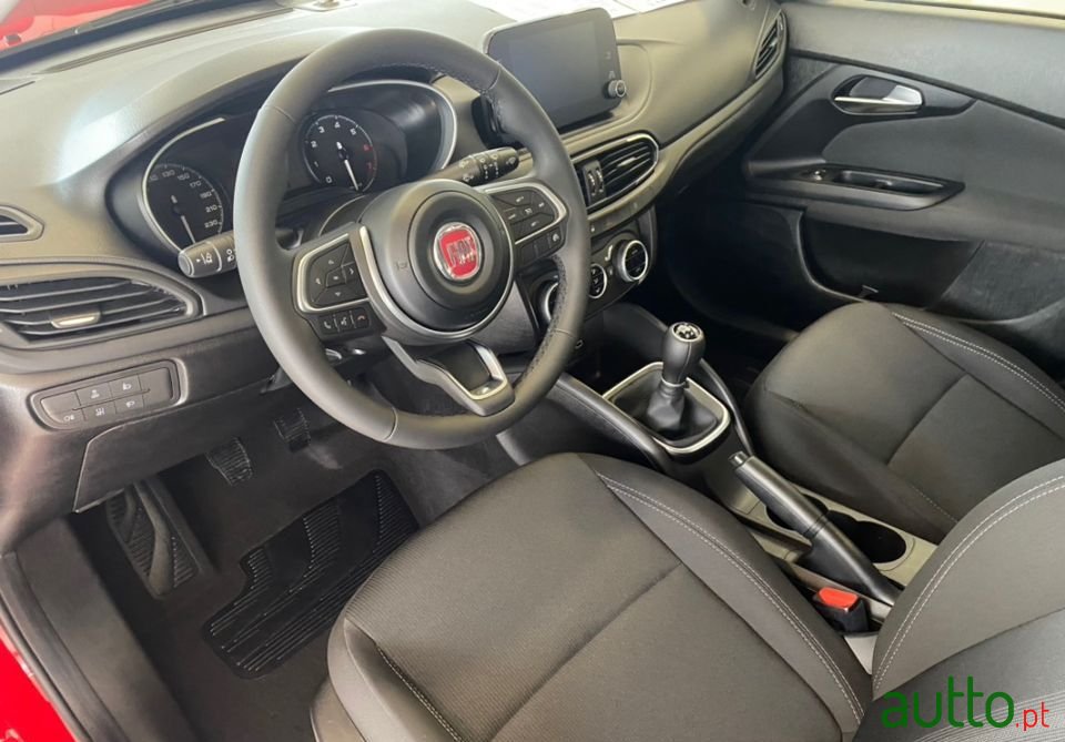 2022' Fiat Tipo photo #6